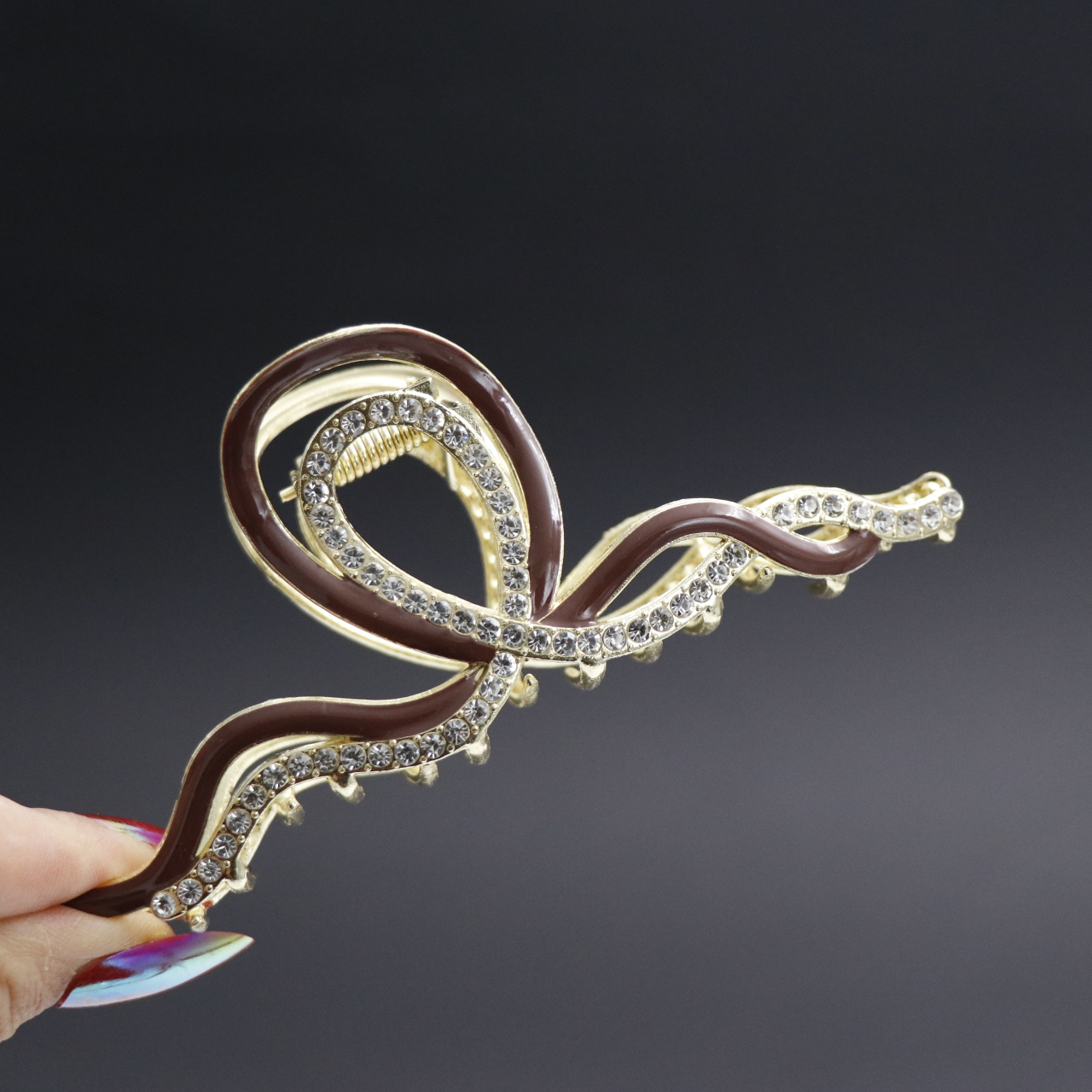 کلیپس فلزی موج دار قهوه‌ای ۷۵۶۳۷